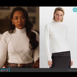 Club Monaco White Cable Front Turtle Neck Sweater